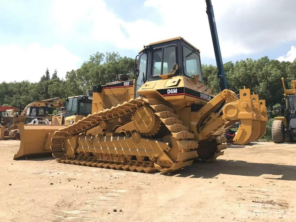 CAT D 6 G Гусеничные бульдозеры