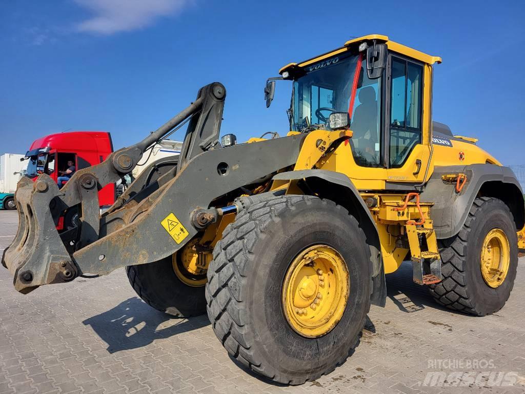 Volvo L 120 H Фронтальные погрузчики