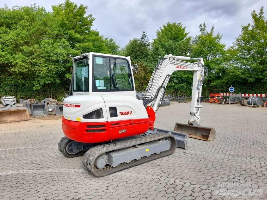 Takeuchi TB 250-2 Мини-экскаваторы