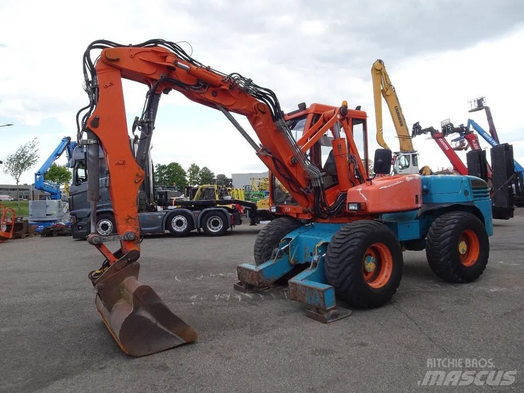 Mecalac 12MXT Колёсные экскаваторы