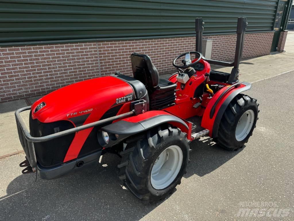 Carraro TTR4400 Коммунальные мини-погрузчики