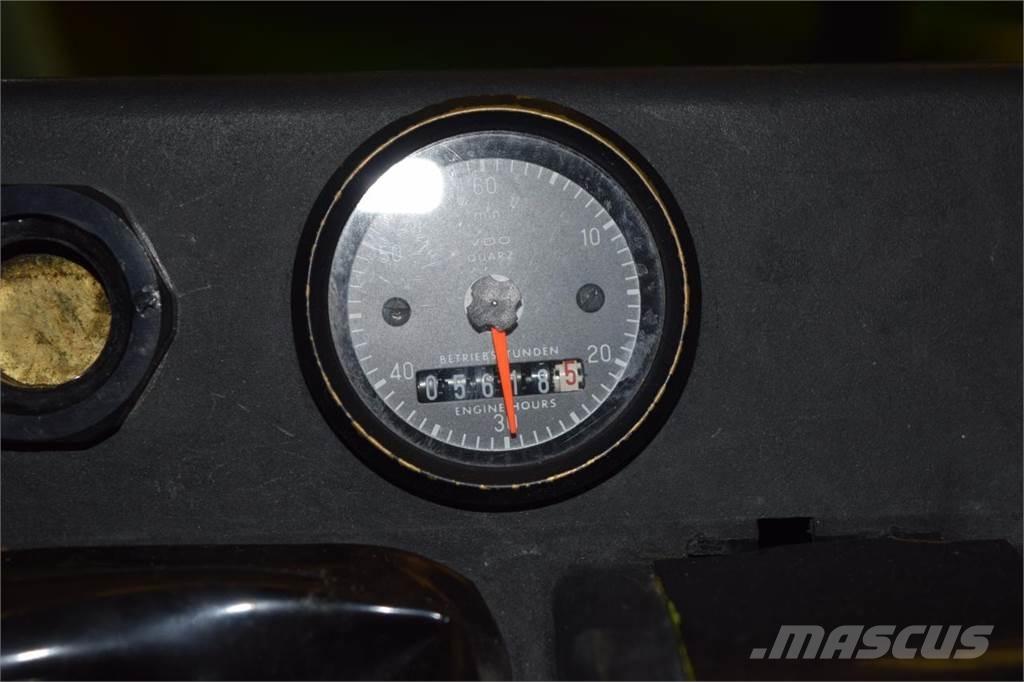 CLAAS Jaguar 860 Самоходные кормоуборочные комбайны