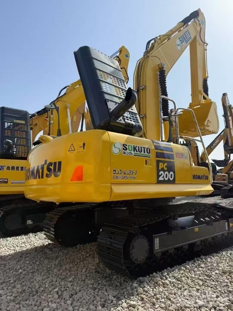 Komatsu 200-8 Гусеничные экскаваторы