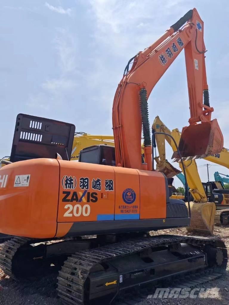 Hitachi ZX200 Гусеничные экскаваторы