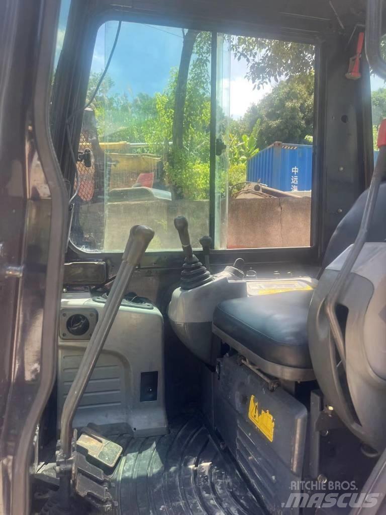 Kubota KX155-3 Гусеничные экскаваторы
