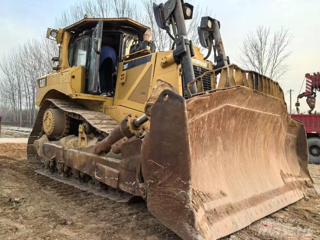 CAT D8T bulldozers Гусеничные бульдозеры
