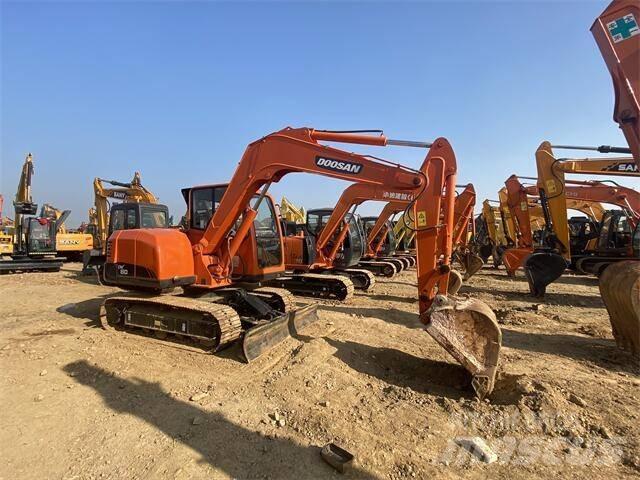 Doosan DX80 Мини-экскаваторы