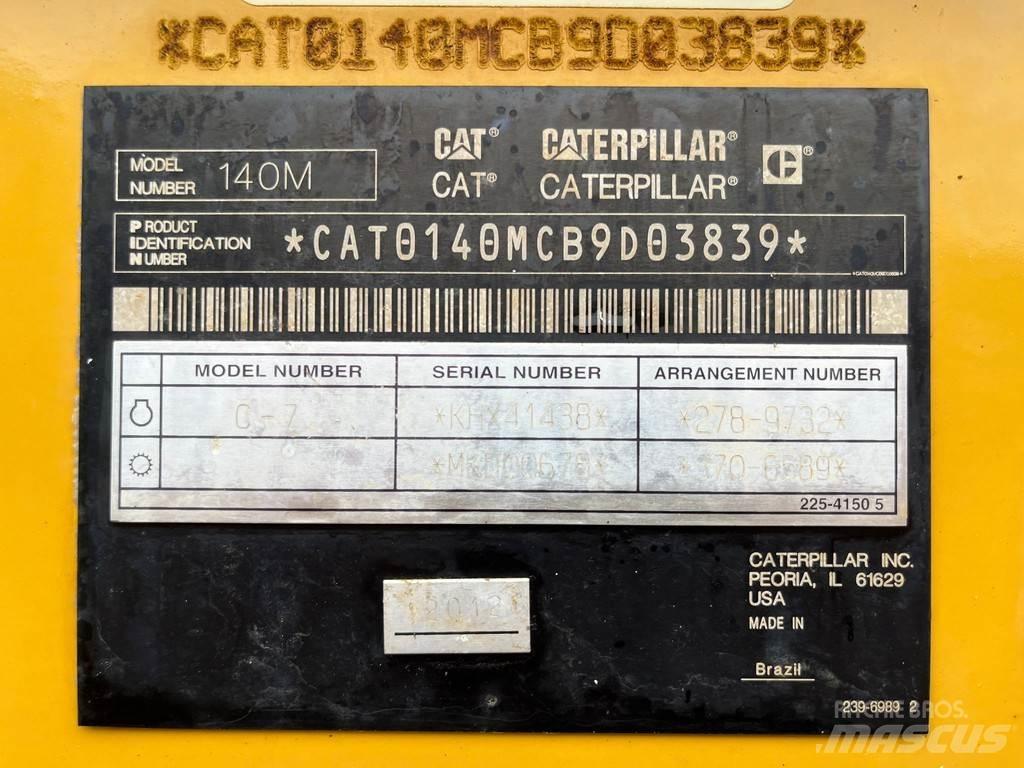 CAT 140M Грейдеры