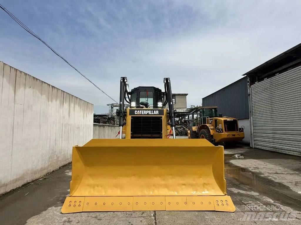 CAT D 6 R Гусеничные бульдозеры