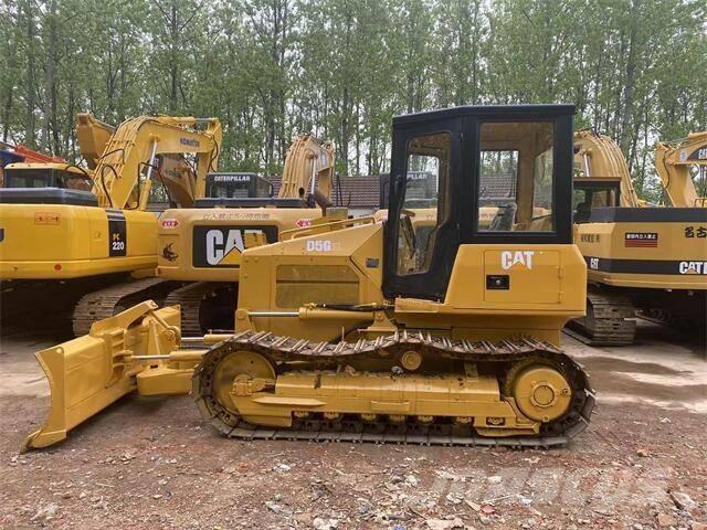 CAT D5G Гусеничные бульдозеры