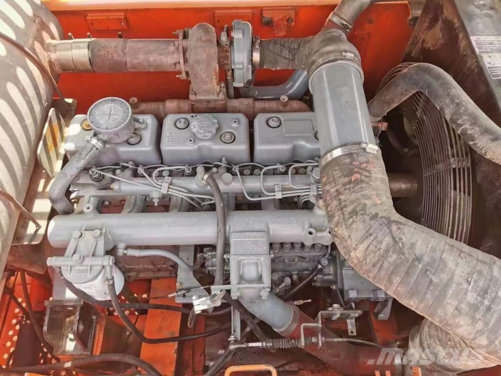 Doosan DH300LC-7 Гусеничные экскаваторы