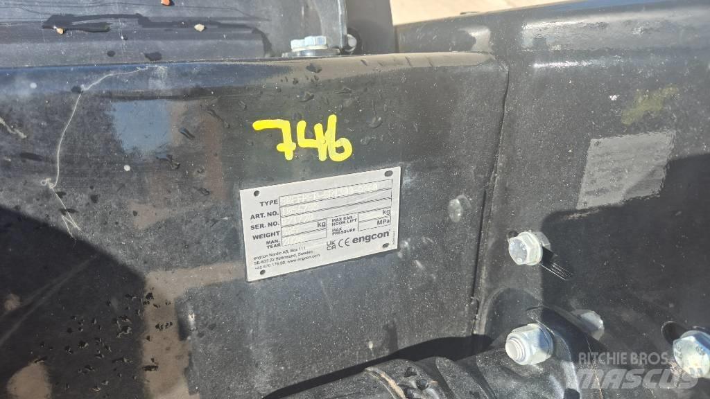 Engcon sweeper Вакуумные уборочные машины