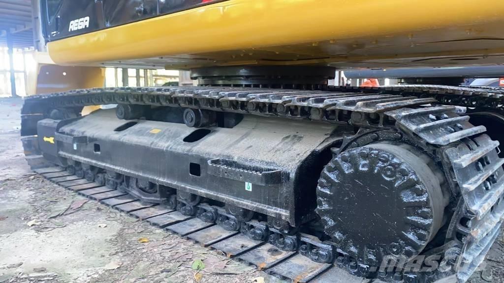 CAT 320D2L Гусеничные экскаваторы
