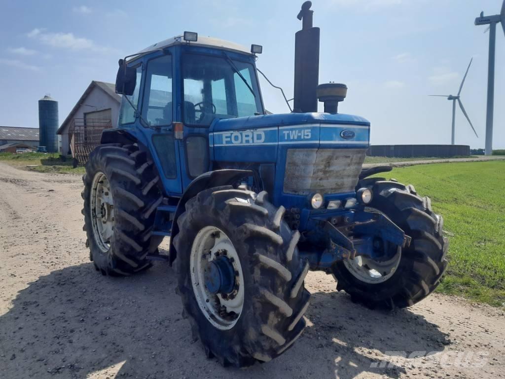 Fordson TW 15 Трактора