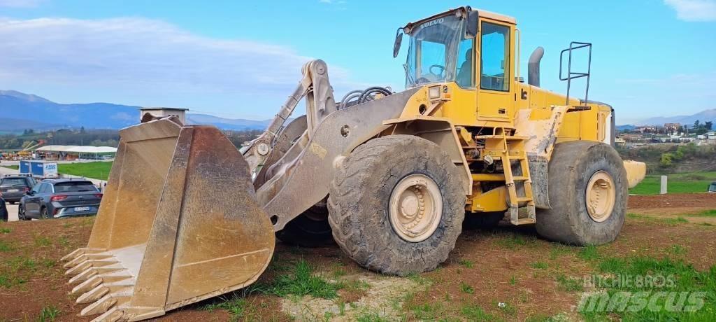 Volvo L 220 E Фронтальные погрузчики