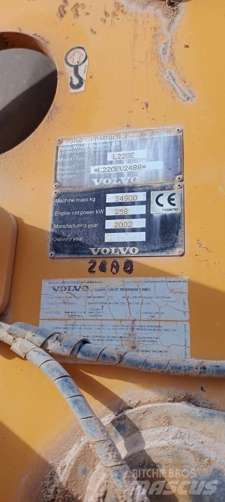 Volvo L 220 E Фронтальные погрузчики