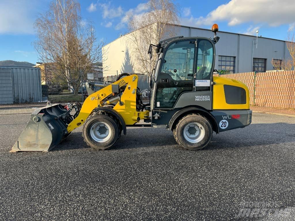 Wacker Neuson WL 32 Фронтальные погрузчики