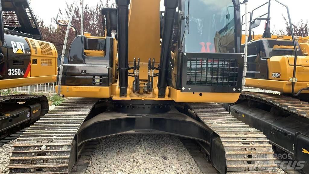 CAT 324 D Гусеничные экскаваторы