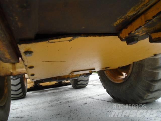 John Deere 544 A Фронтальные погрузчики