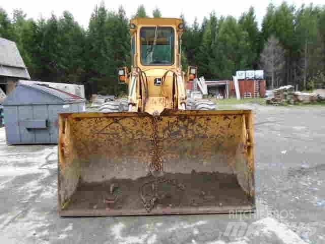 John Deere 544 A Фронтальные погрузчики