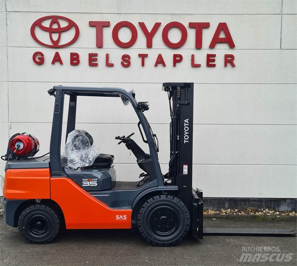 Toyota 02-8FGJF35 Газовые погрузчики