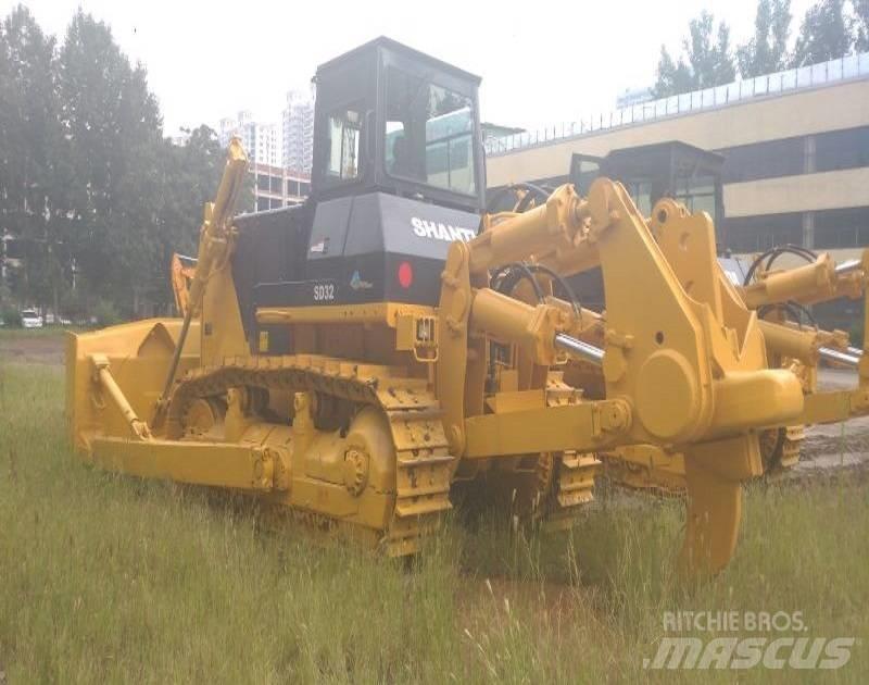 Shantui SD 32 Гусеничные бульдозеры