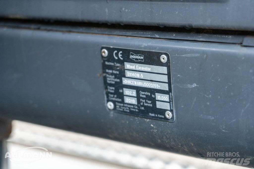 Doosan DX140W-5 Колёсные экскаваторы