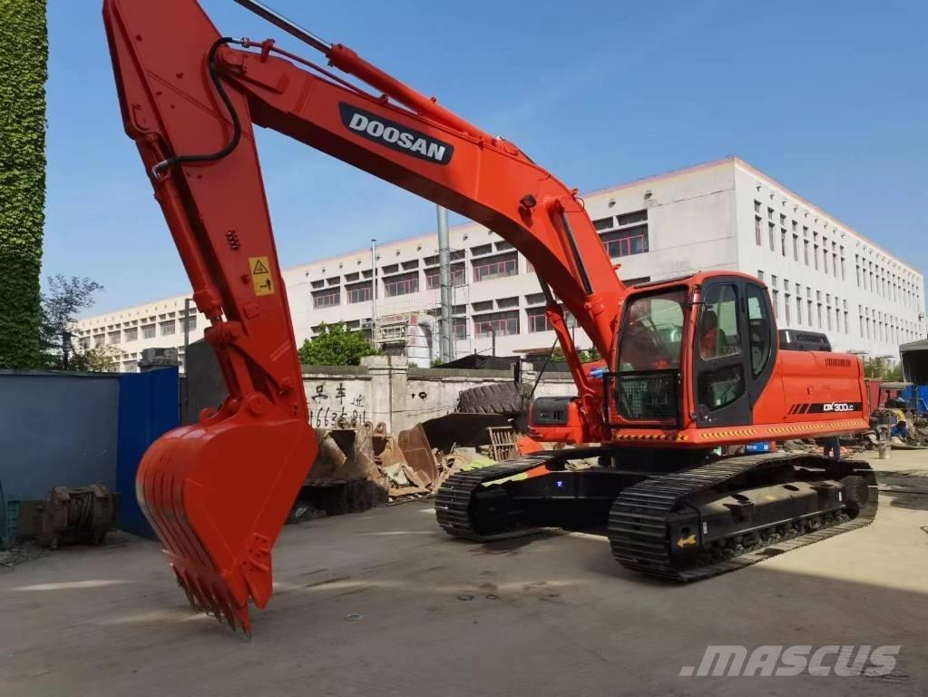 Doosan DX 300 Гусеничные экскаваторы