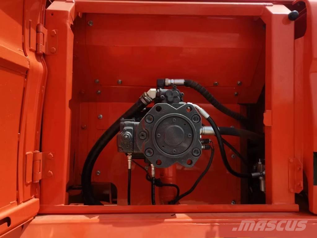 Doosan DX 300 Гусеничные экскаваторы