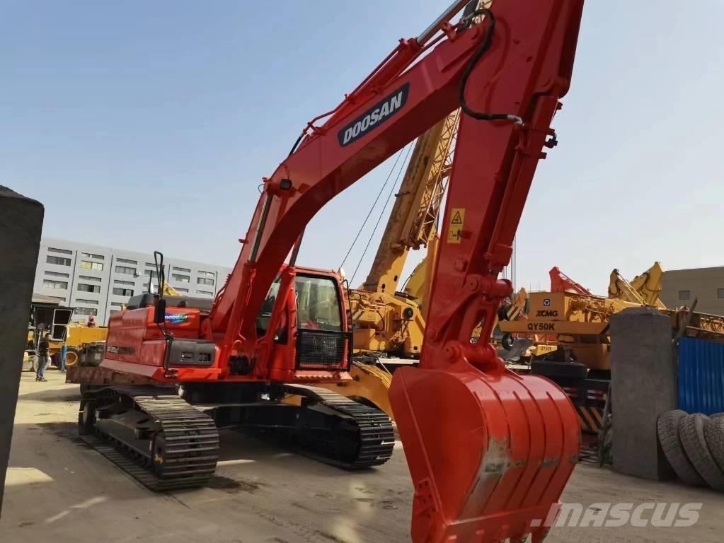 Doosan DX 300 Гусеничные экскаваторы
