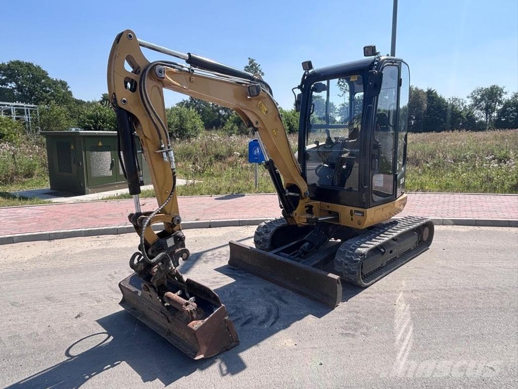 CAT 302.7D Мини-экскаваторы