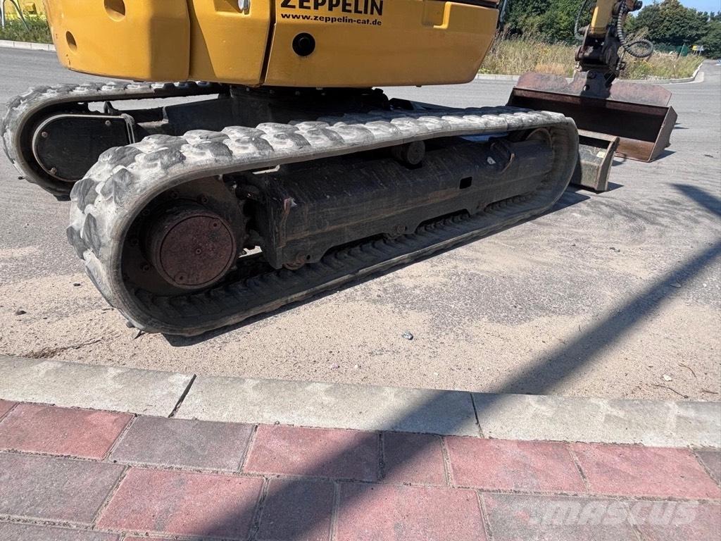 CAT 302.7D Мини-экскаваторы