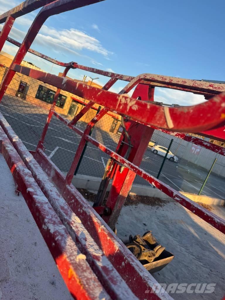 Haulotte Compact 8 Ножничные подъемники