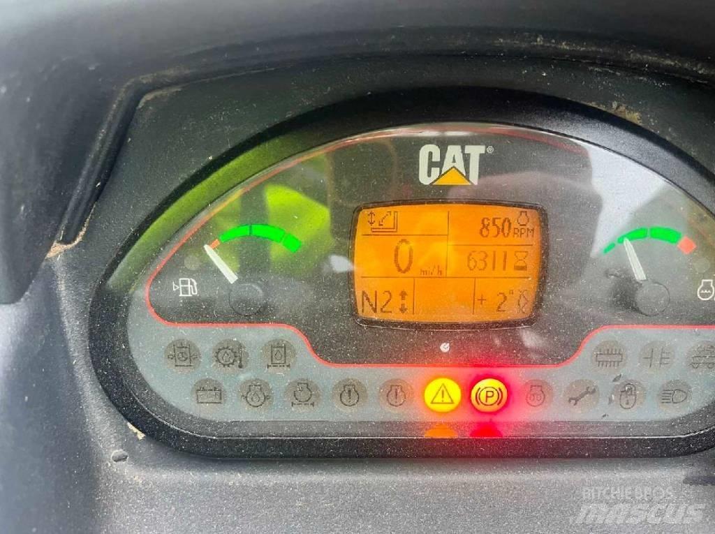 CAT TH336C Телескопические погрузчики