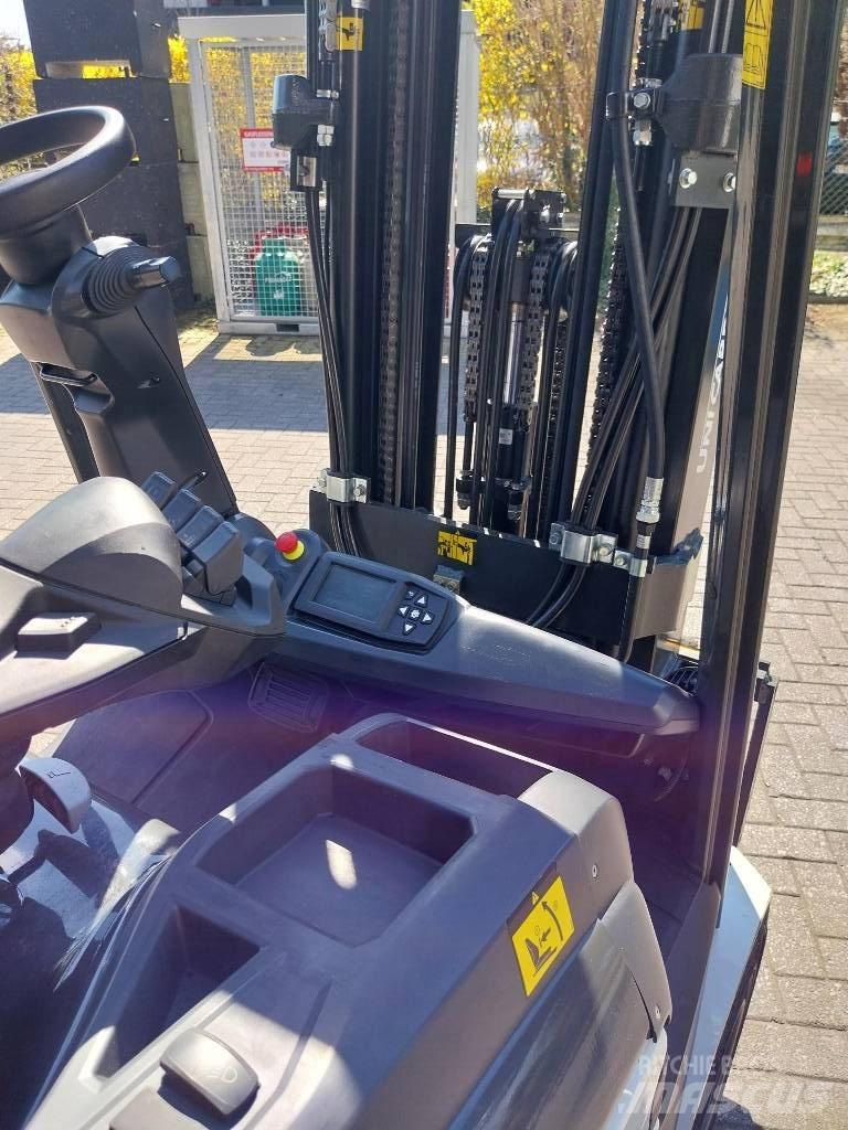UniCarriers MX 25 Электропогрузчики
