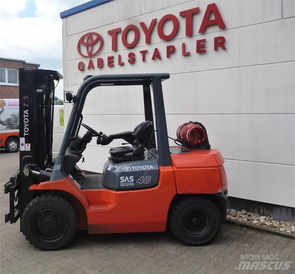 Toyota 02-7FG35 Газовые погрузчики