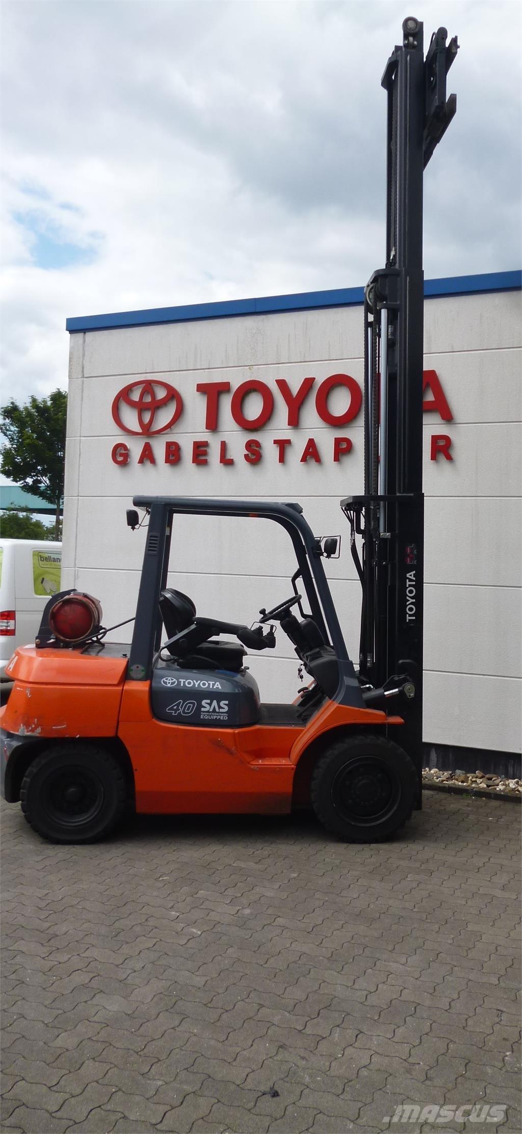 Toyota 02-7FG35 Газовые погрузчики