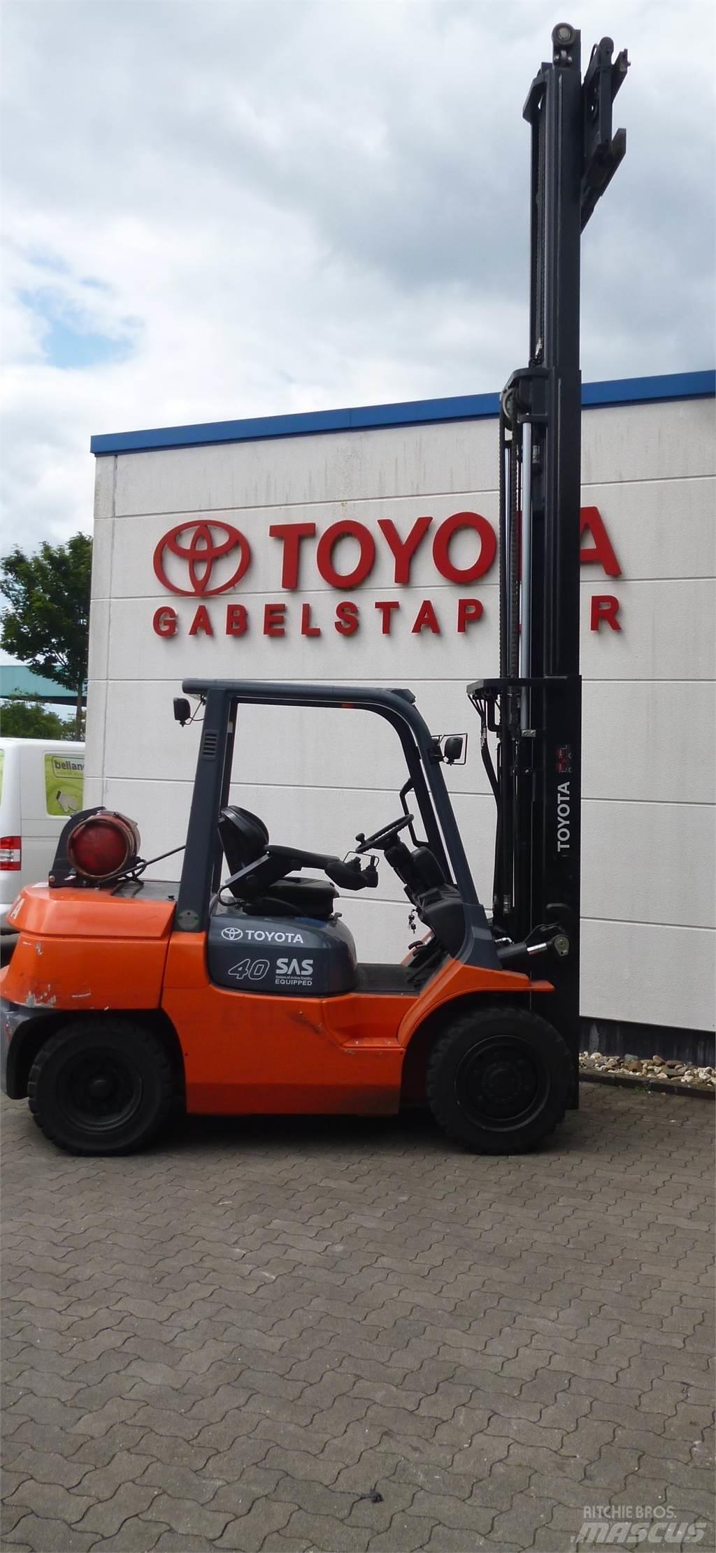 Toyota 02-7FG35 Газовые погрузчики