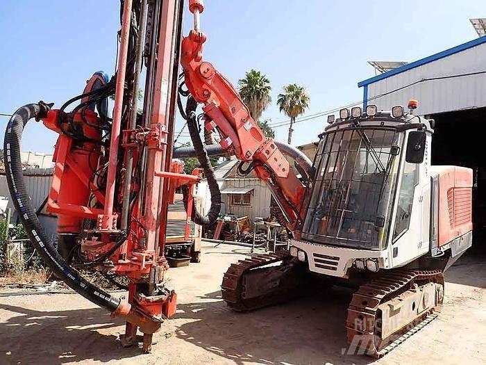 Sandvik DP1100I Буровые вышки