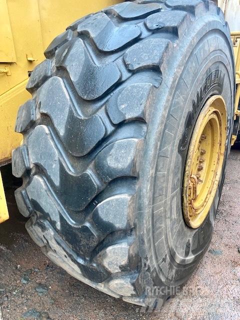 CAT 980 C Фронтальные погрузчики