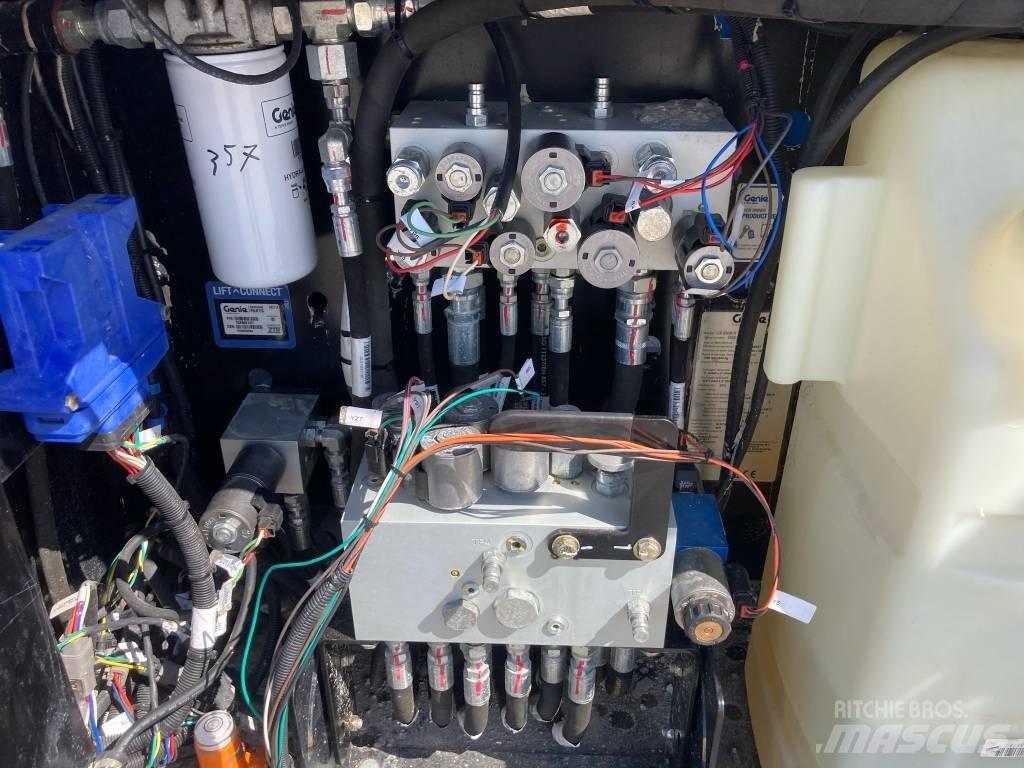 Genie GS 3369 Ножничные подъемники