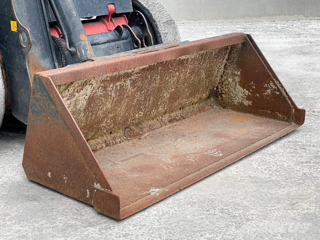 JCB R260 Мини-погрузчики