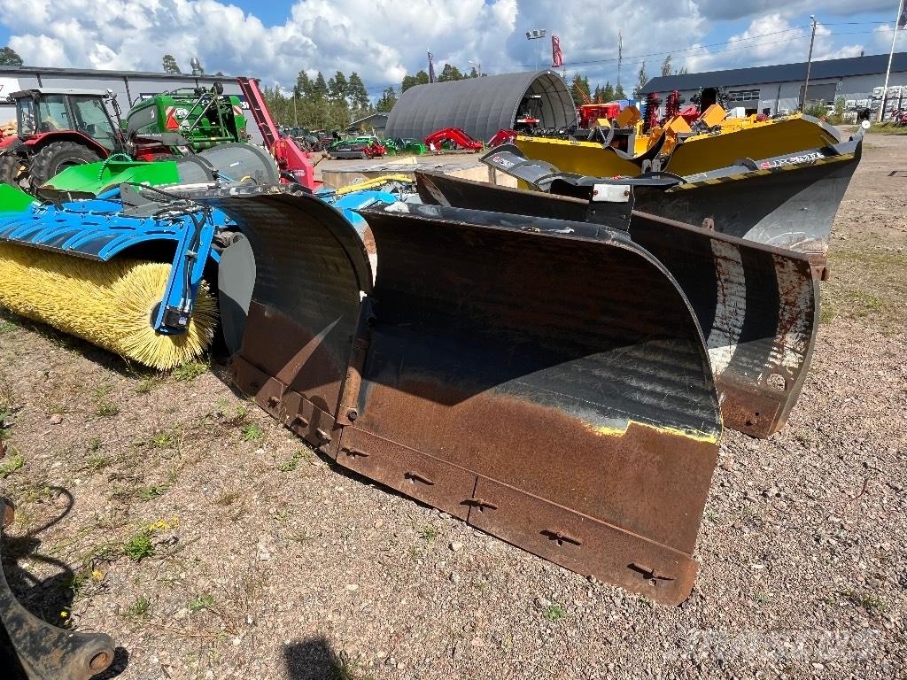 VM 280 NA Снежные отвалы и плуги