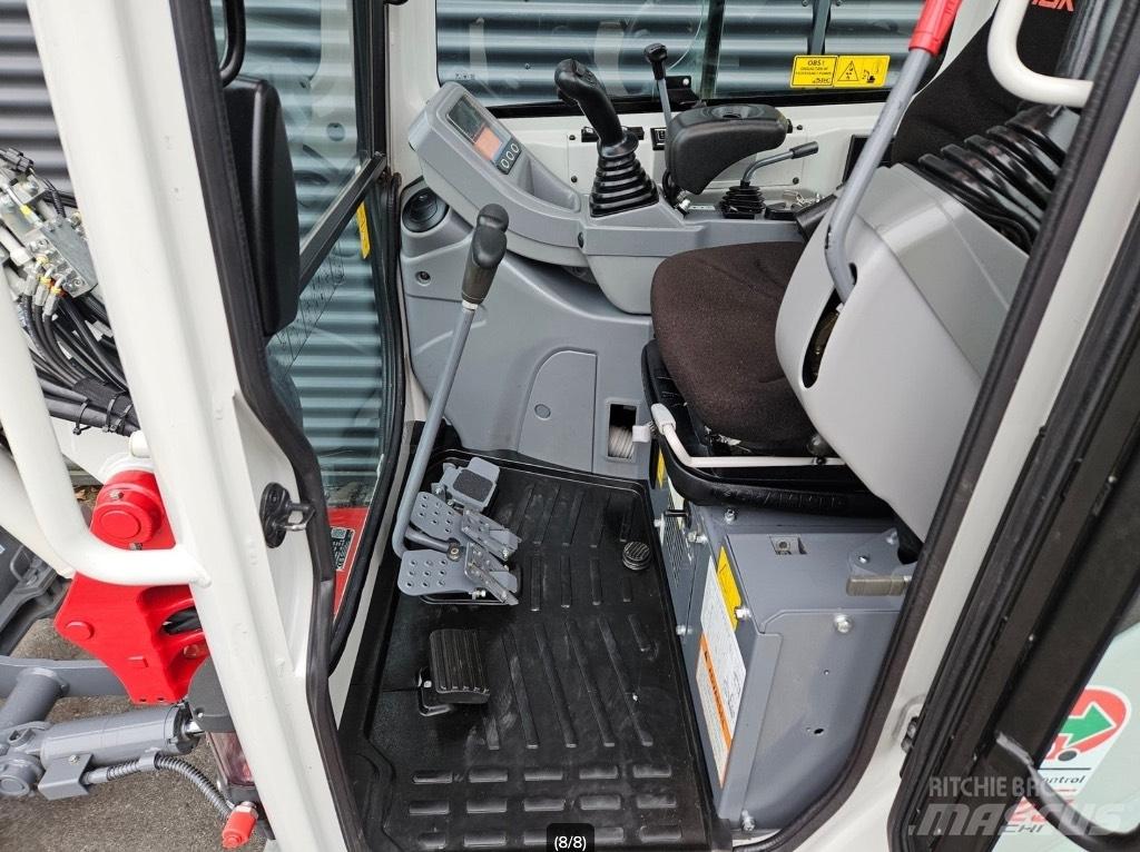 Takeuchi TB 225 Мини-экскаваторы