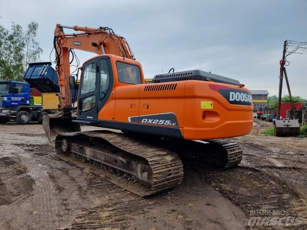 Doosan DX 255 LC Гусеничные экскаваторы