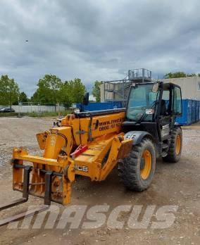 JCB 540-140 Телескопические погрузчики