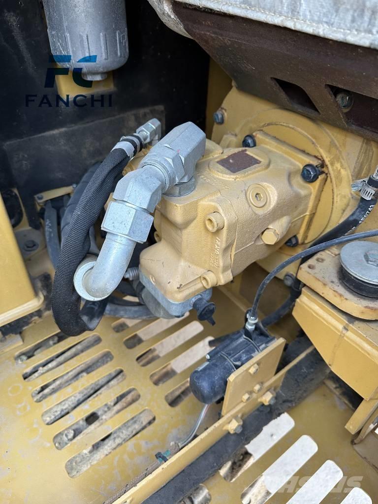 CAT CAT305.5E2 Мини-экскаваторы