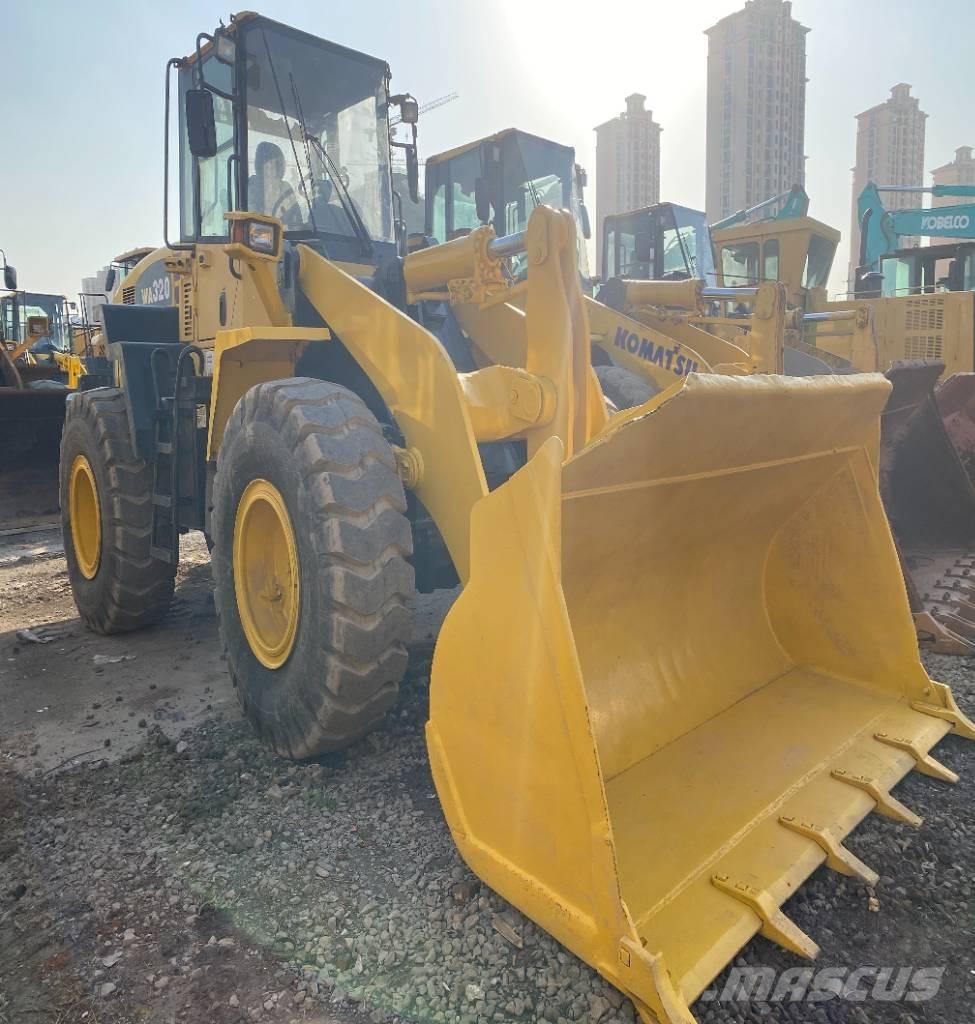 Komatsu WA 320-5 Фронтальные погрузчики