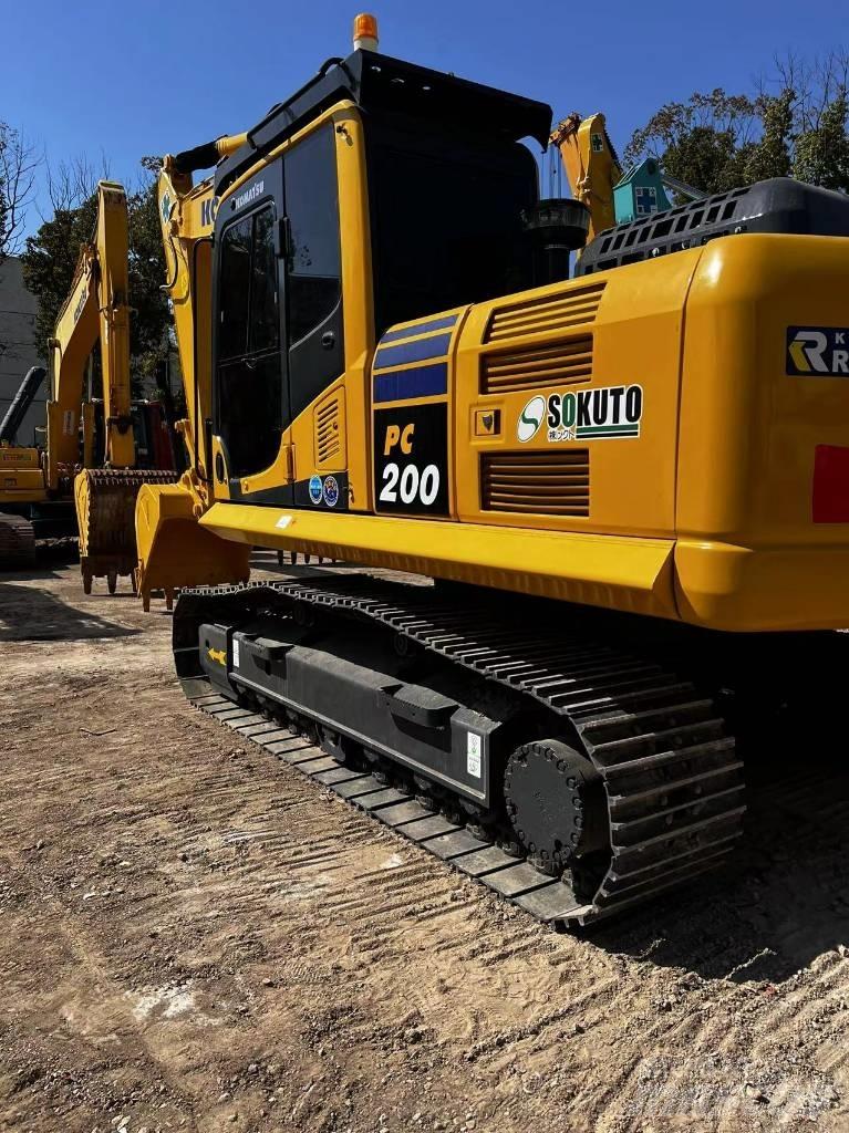 Komatsu PC 200-8N1 Гусеничные экскаваторы
