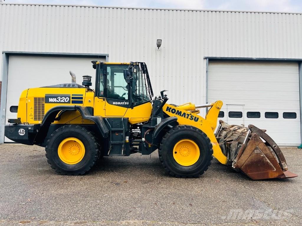 Komatsu WA 320-8 Фронтальные погрузчики